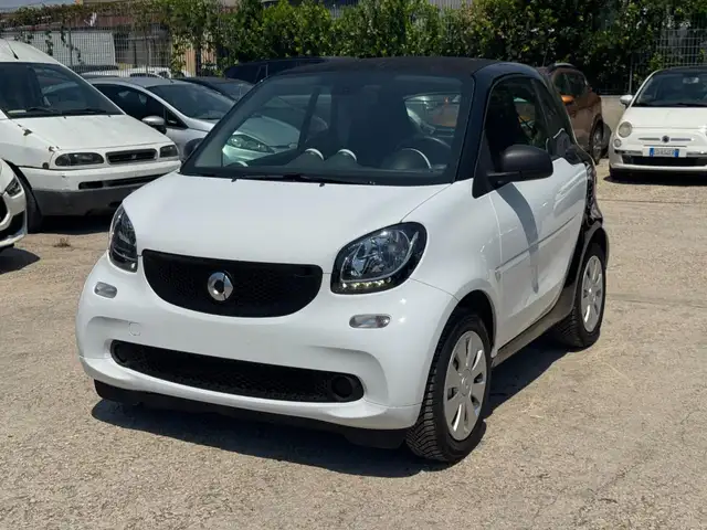 2017 Smart Fortwo in White for sale