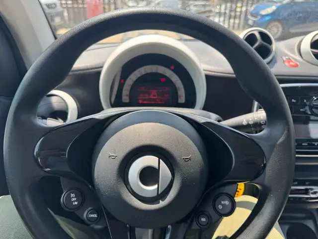 Smart Fortwo view 9
