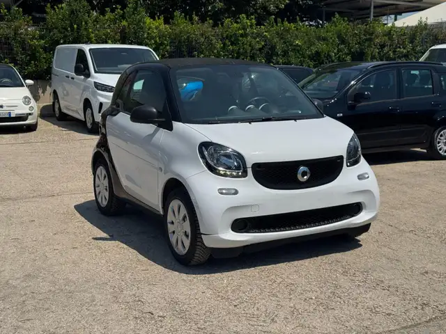 Smart Fortwo view 3