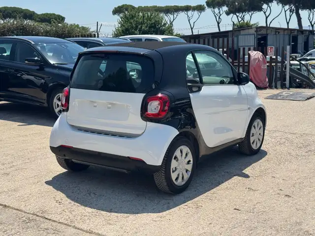 Smart Fortwo view 4
