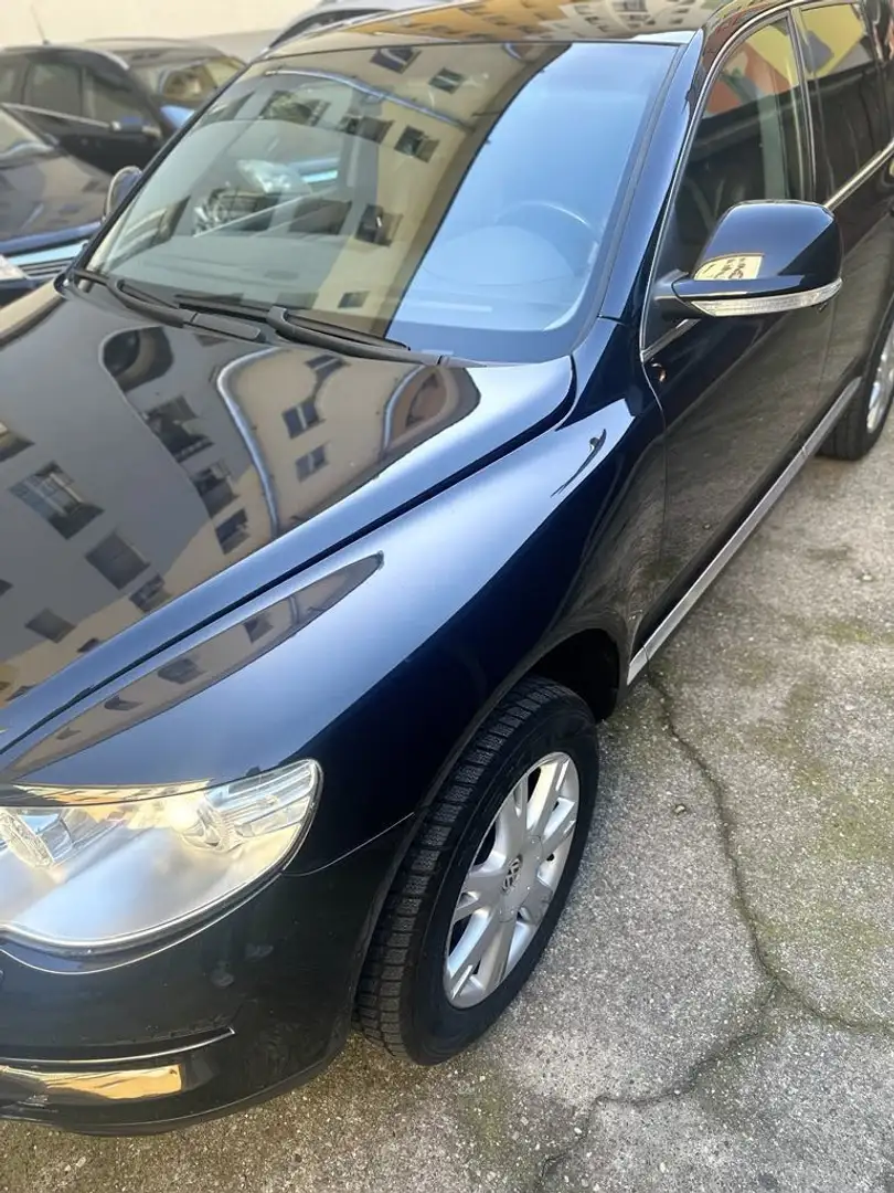 Volkswagen Touareg 2.5 R5 TDI DPF Aut. Individual - 2