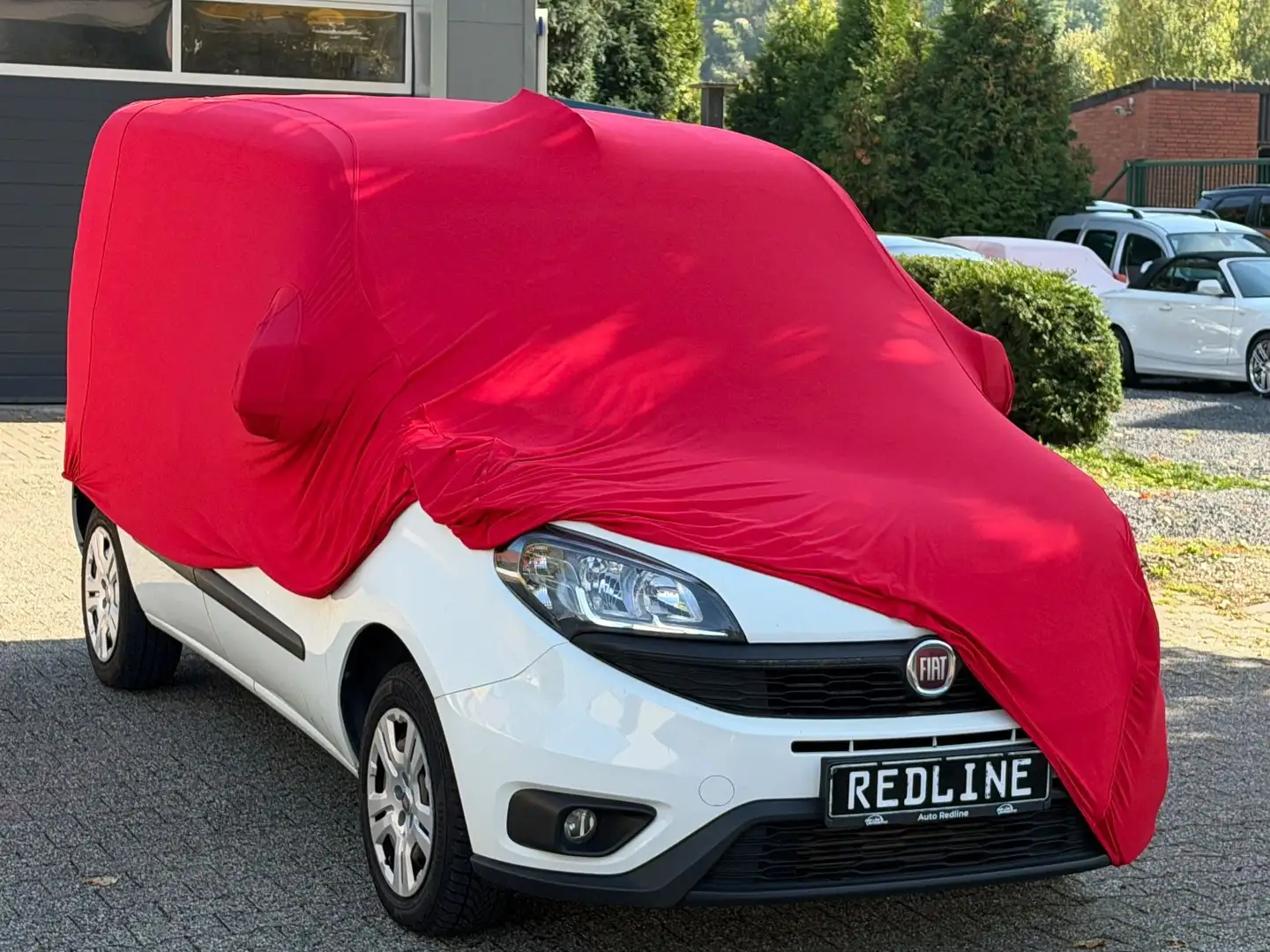 Fiat Doblo /// 1 Hand /// MAXI /// 3 Sitze /// Navi / Blanc - 1
