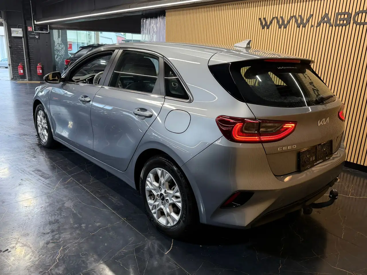 Kia Ceed 1.0 T-GDi * SPORT * 1ER PROPRIÉTAIRE *, миниатюра 3
