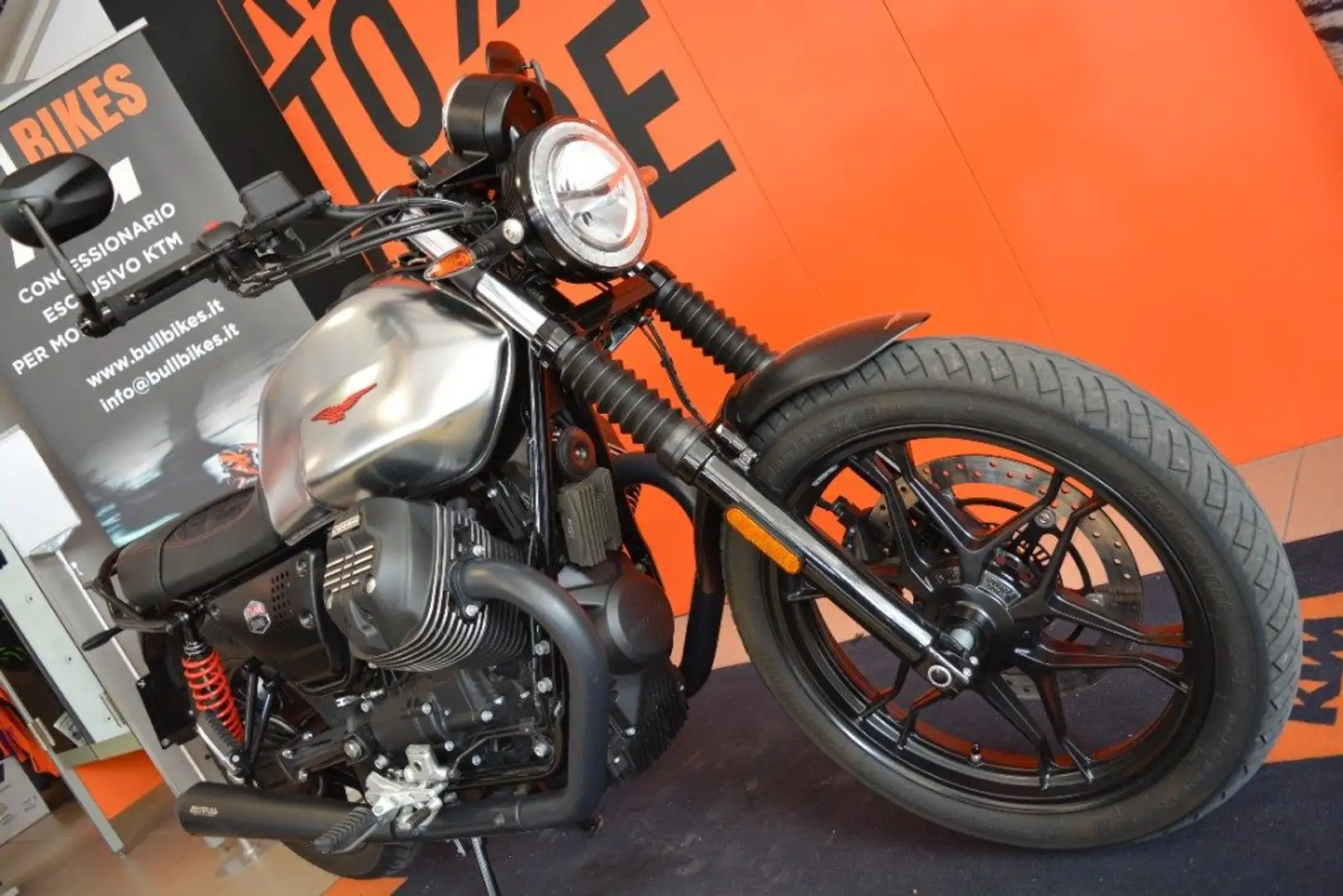 Moto Guzzi V7 III STONE S LIMITED EDITION - 2