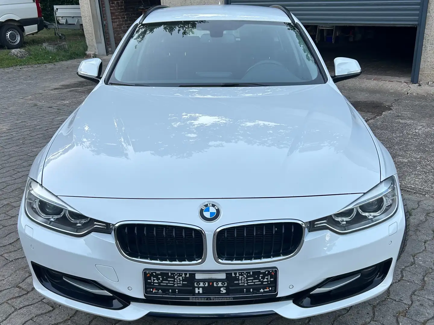 BMW 330 330d Touring xDrive Aut. Sport Line Blanco - 1
