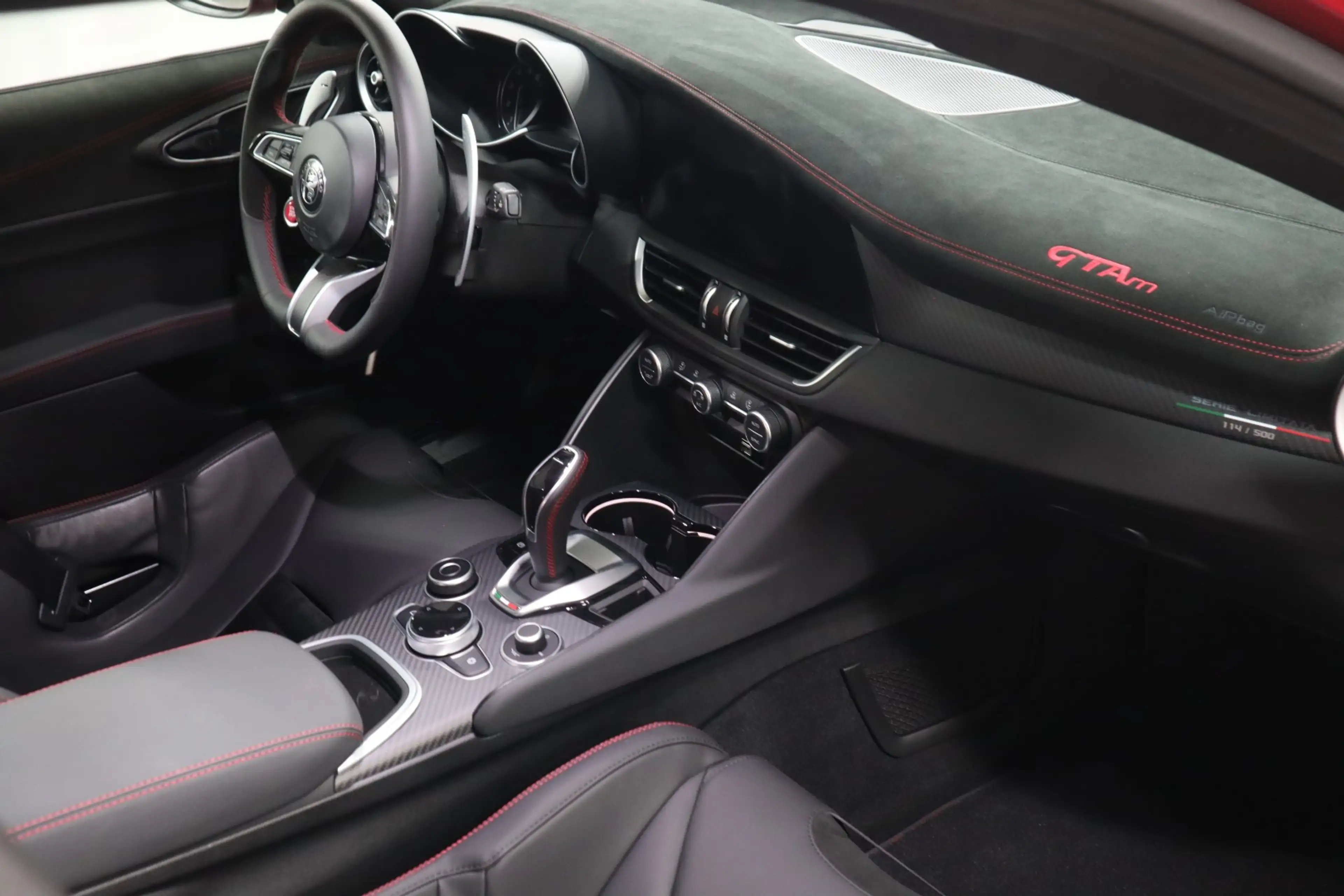 Alfa Romeo Giulia GTAm — photo 8