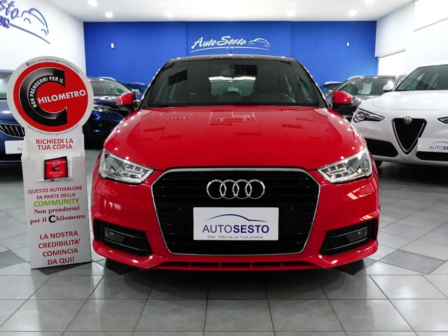 Audi A1 1.0 TFSI ULTRA 95 CV DESIGN Rojo - 1