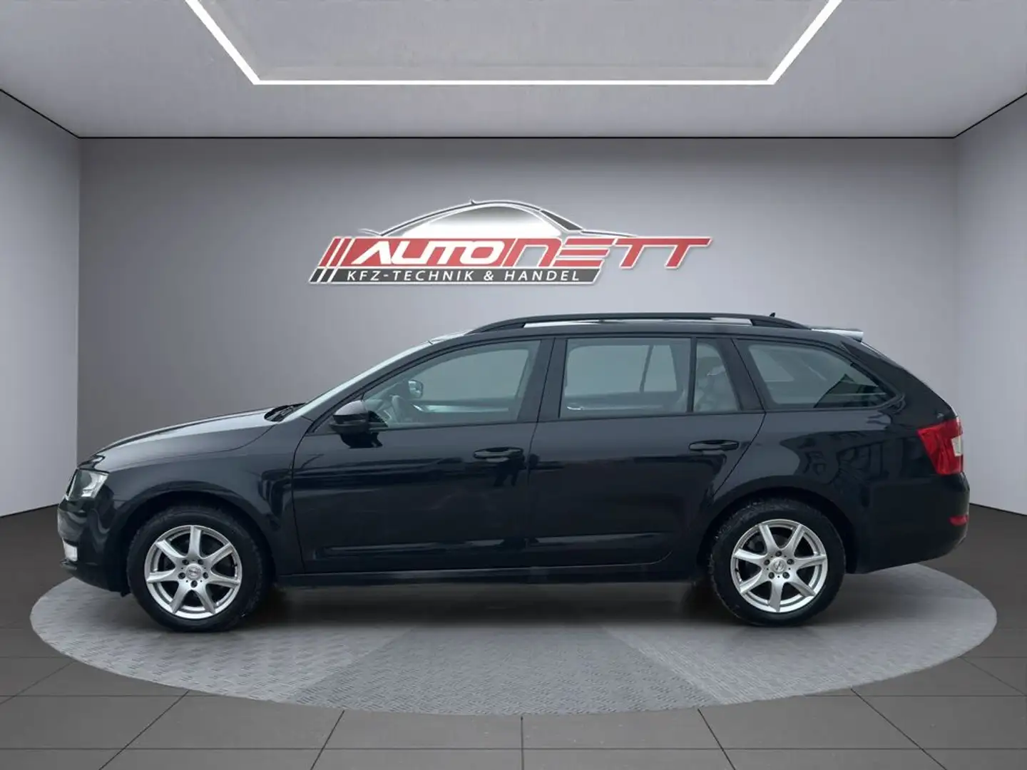 Skoda Octavia Elegance Schwarz - 2