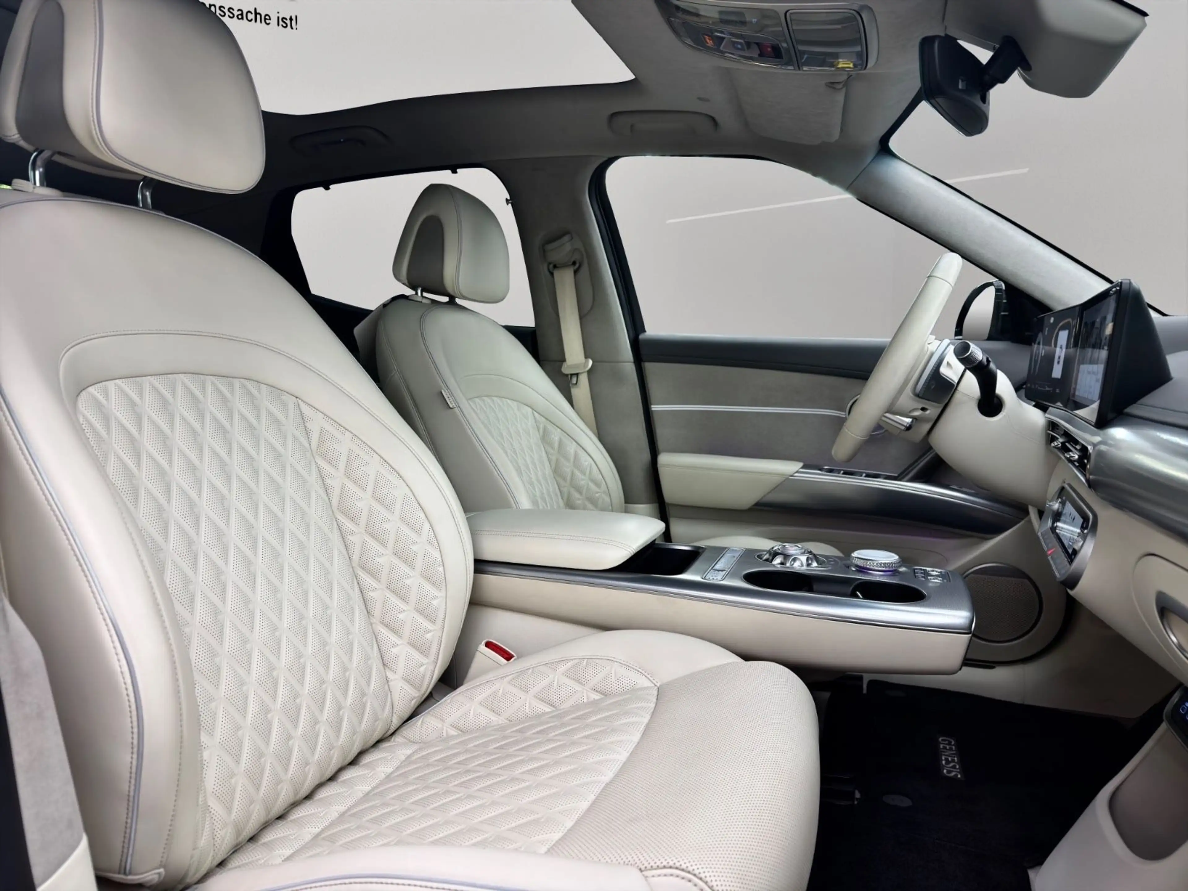 Genesis GV60 Sport Plus Elektro 4WD Glasdach — photo 9