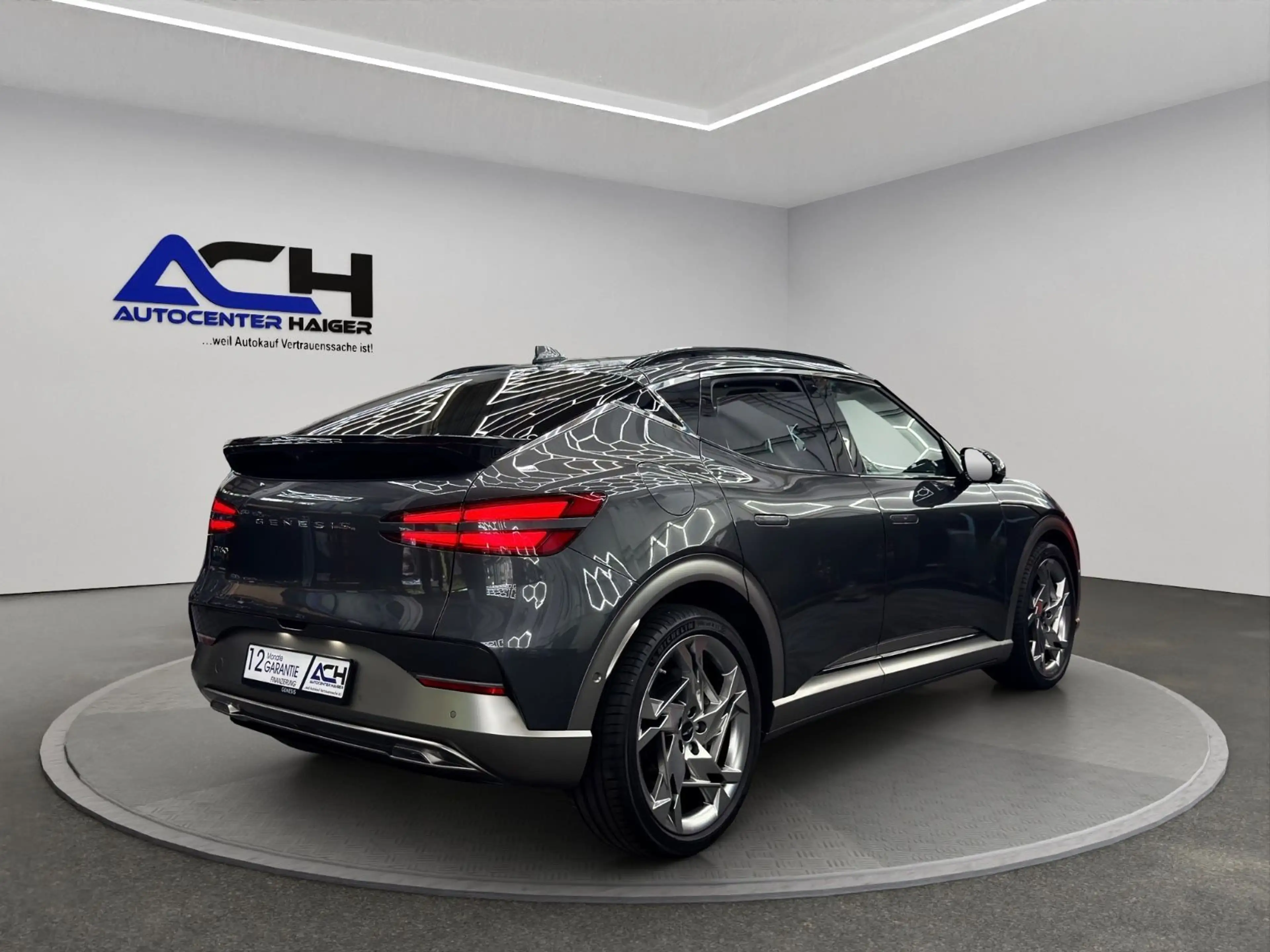 Genesis GV60 Sport Plus Elektro 4WD Glasdach — photo 13