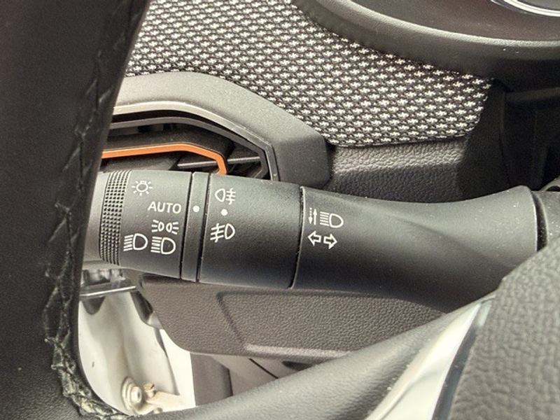 Dacia Sandero Stepway Comfort TCe 90 — photo 10