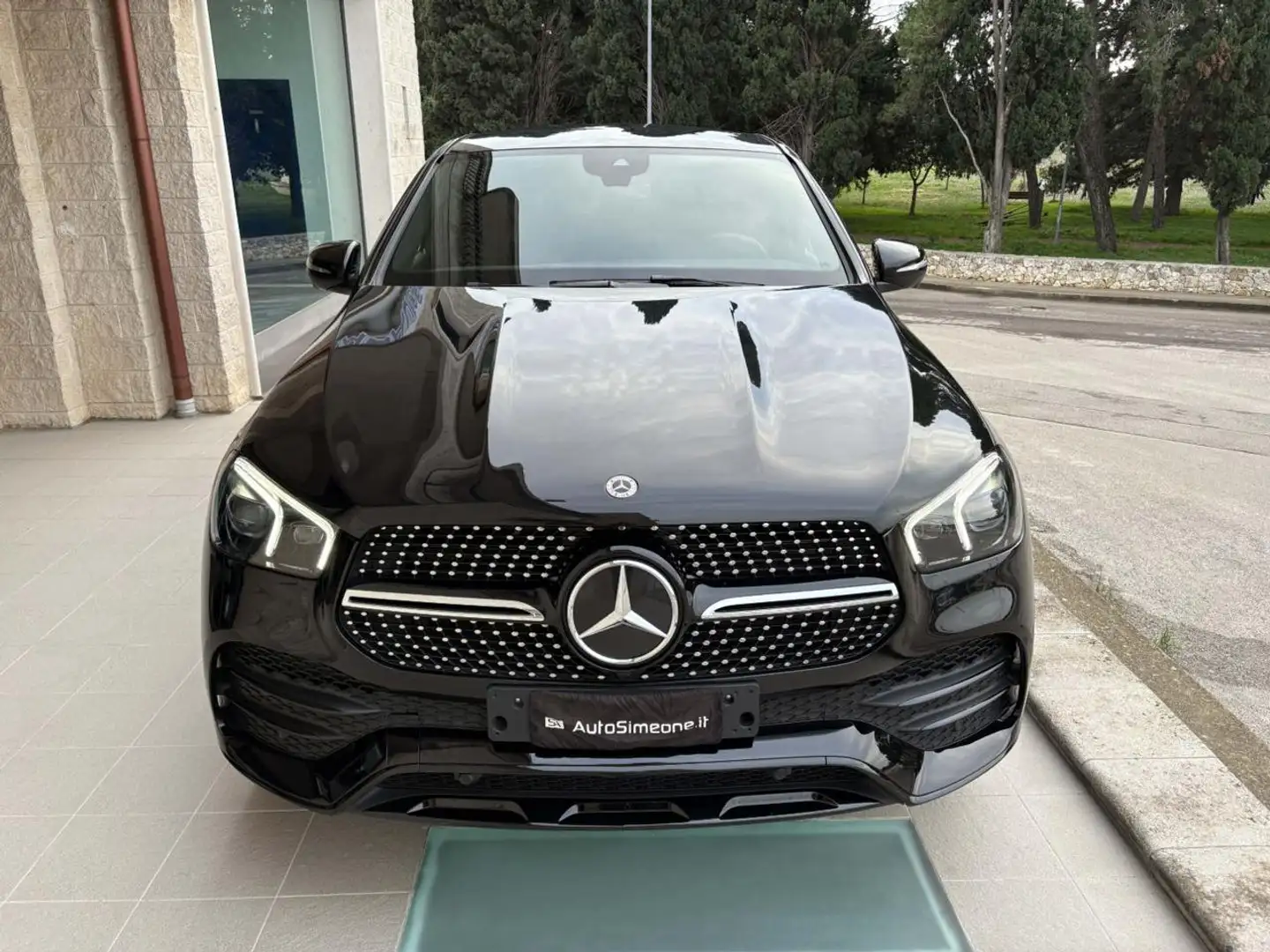 Mercedes-Benz GLE 350 de 4Matic Plug-in Hybrid Coupé Premium Schwarz - 2
