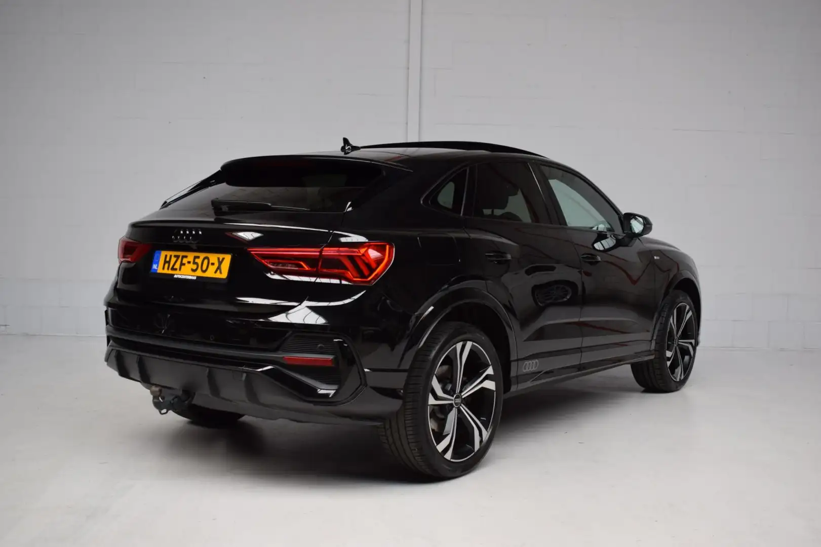 Audi Q3 Sportback 45 TFSI e S-LINE / PANORAMADAK / CAMERA Negro - 2
