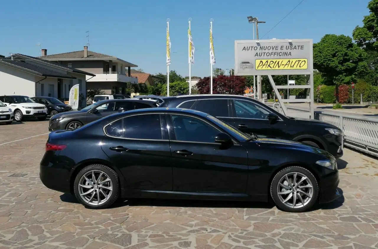 Alfa Romeo Giulia 2023