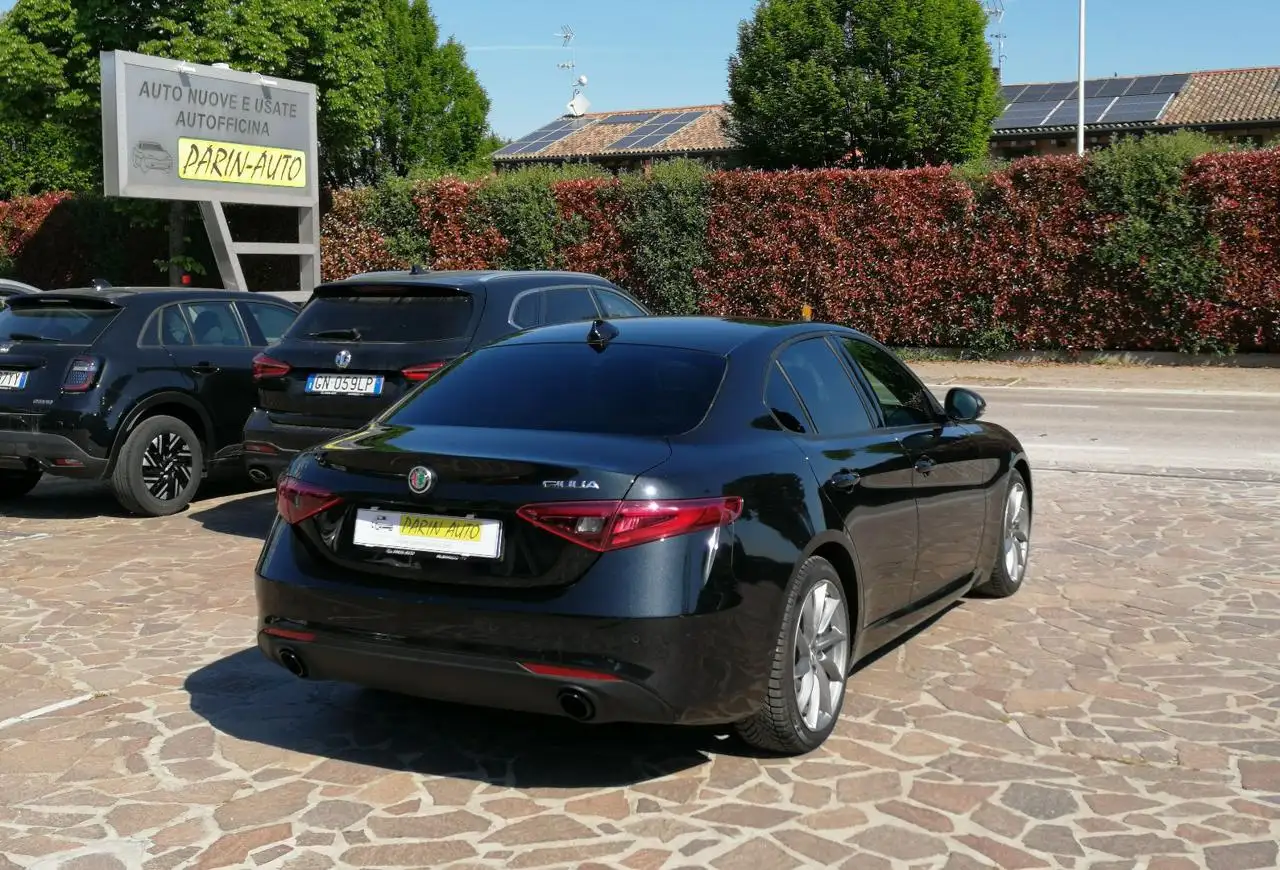 Alfa Romeo Giulia 2023