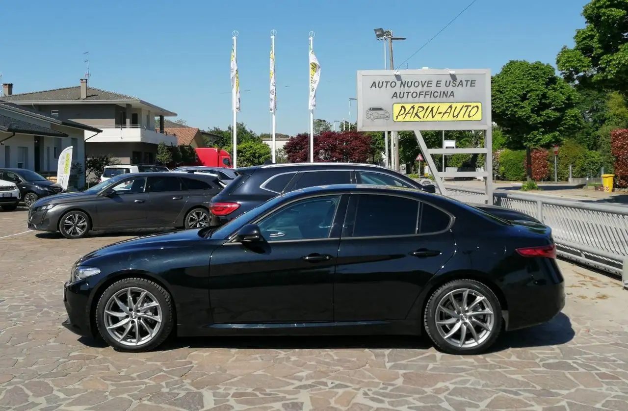 Alfa Romeo Giulia 2023