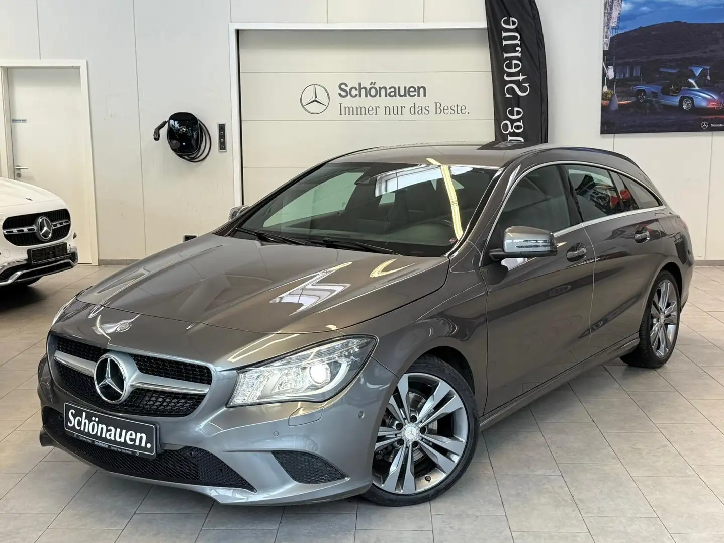 Mercedes-Benz CLA 180 SB Urban KAMERA+AHK+NAVI+THERMATIC+PTS Gris - 2