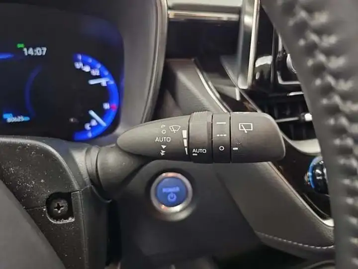 Toyota Auris 2022, foto 20