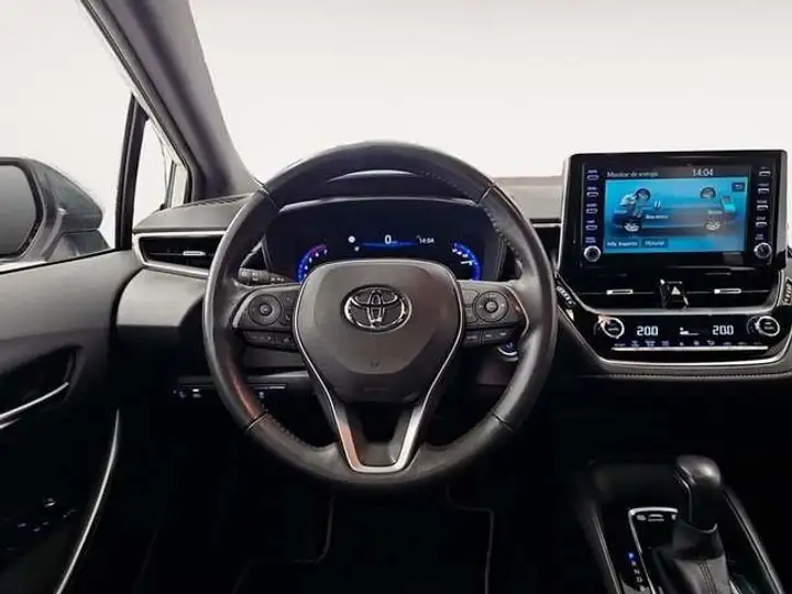 Toyota Auris 2022, foto 9