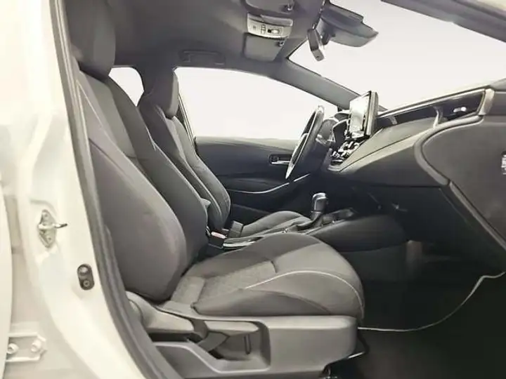 Toyota Auris 2022, foto 6