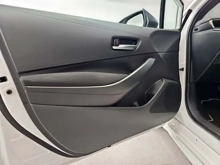 Toyota Auris 2022, foto 24