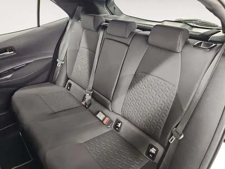 Toyota Auris 2022, foto 12