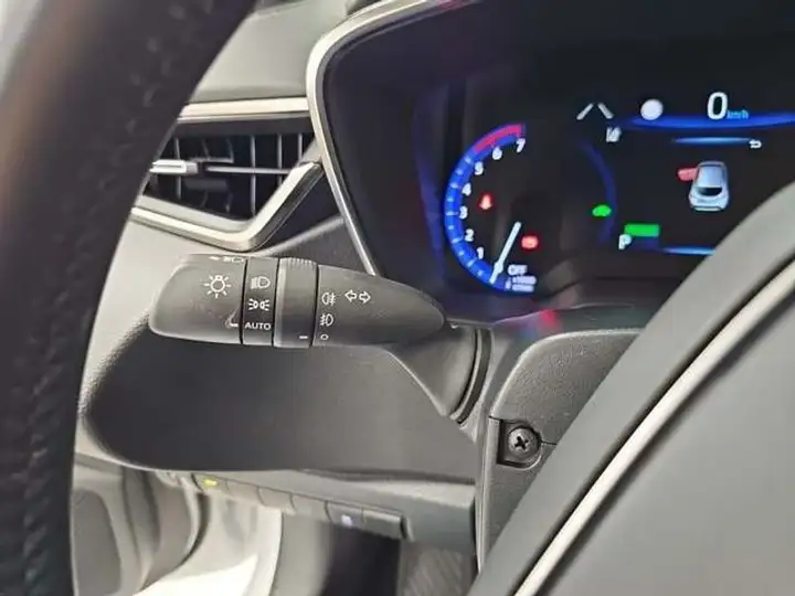 Toyota Auris 2022, foto 19