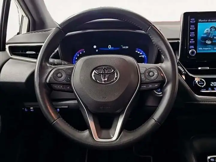 Toyota Auris 2022, foto 11