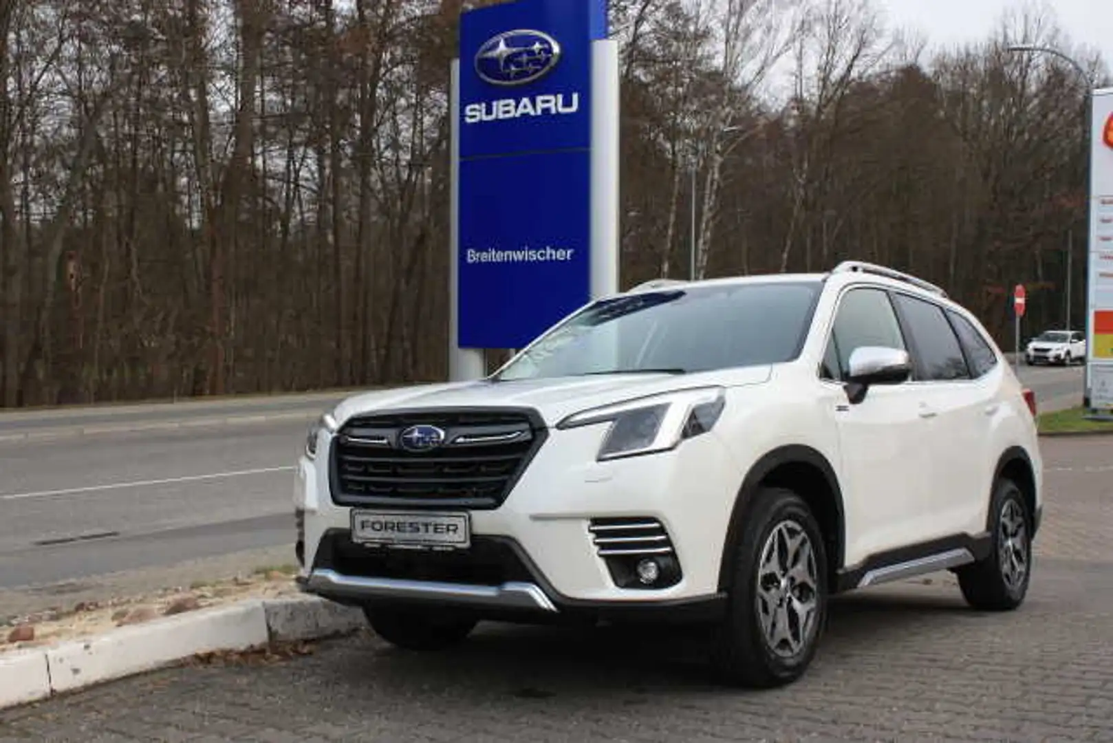 Subaru Forester Comfort 2.0 iE MY23 Wit - 2