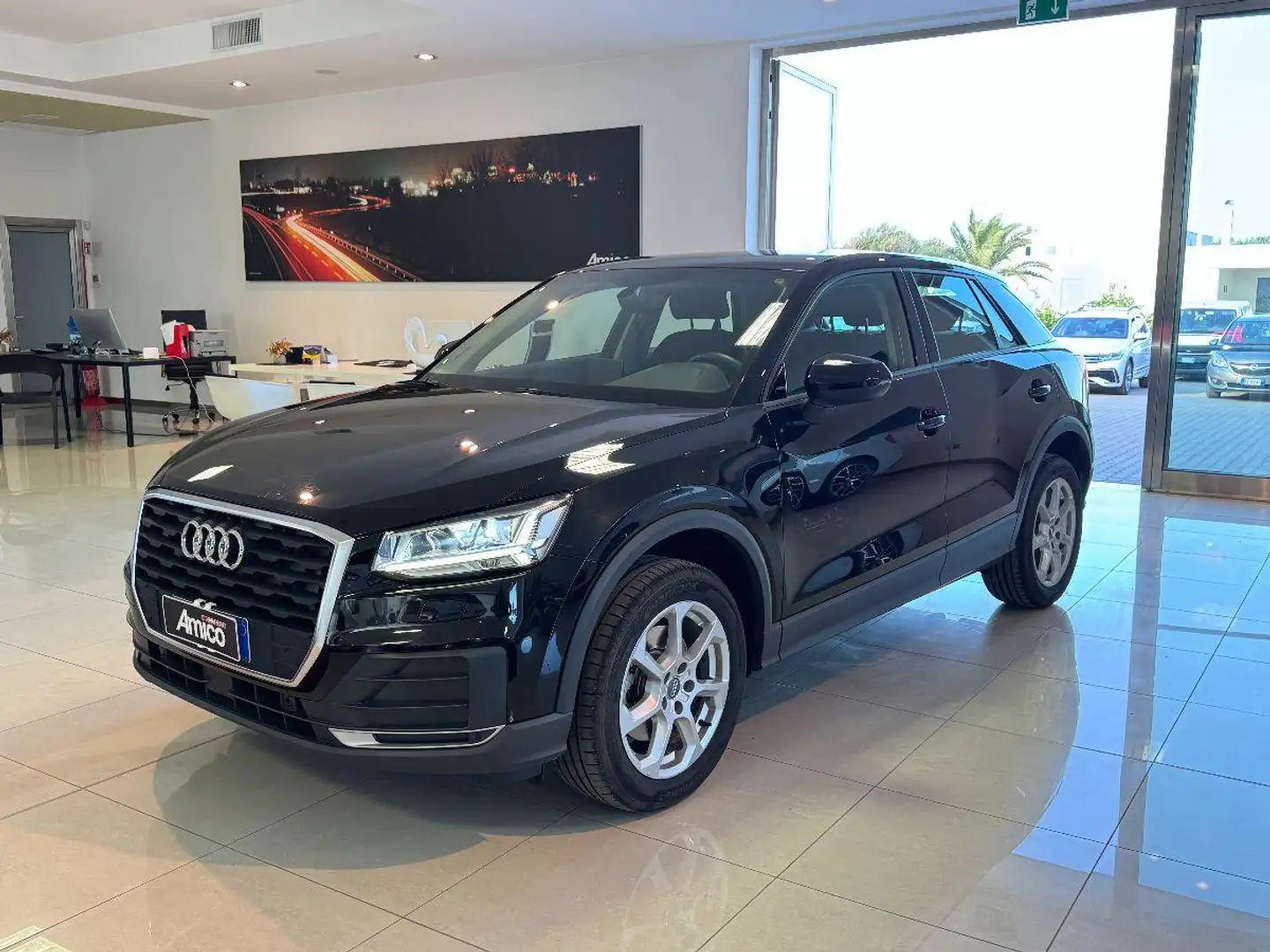 Audi Q2 1.6 TDI Edition Fari Led Dinamici Zwart - 1
