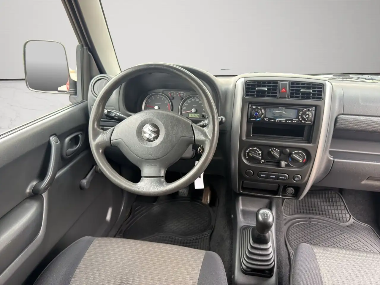 SUZUKI JIMNY 4WD  - 1.3 86ch - 117 000KMS - 1ERE MAIN