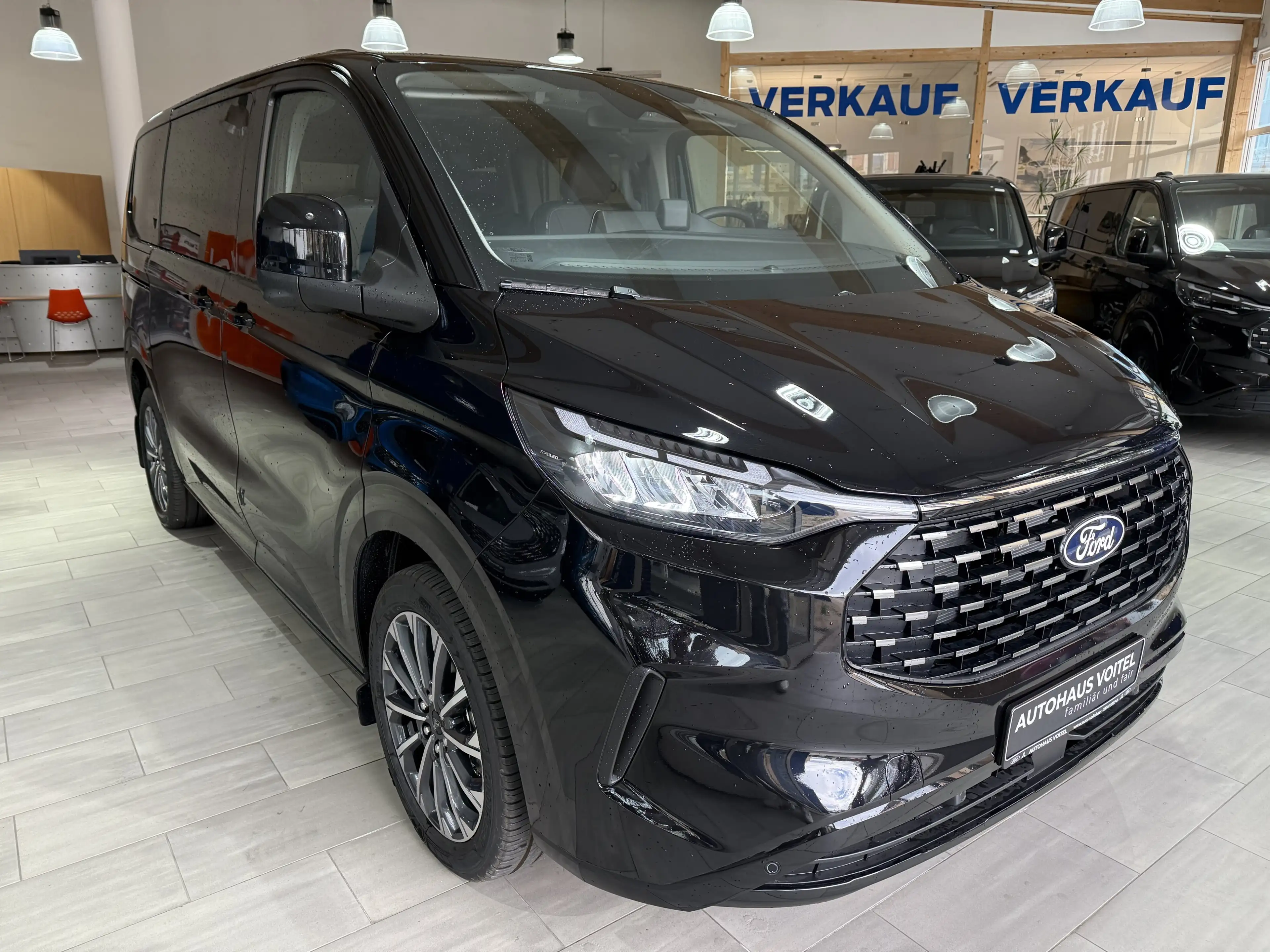 Ford Tourneo Custom Titanium X L1 AWD elektr. AHK / 70L Tank — photo 3