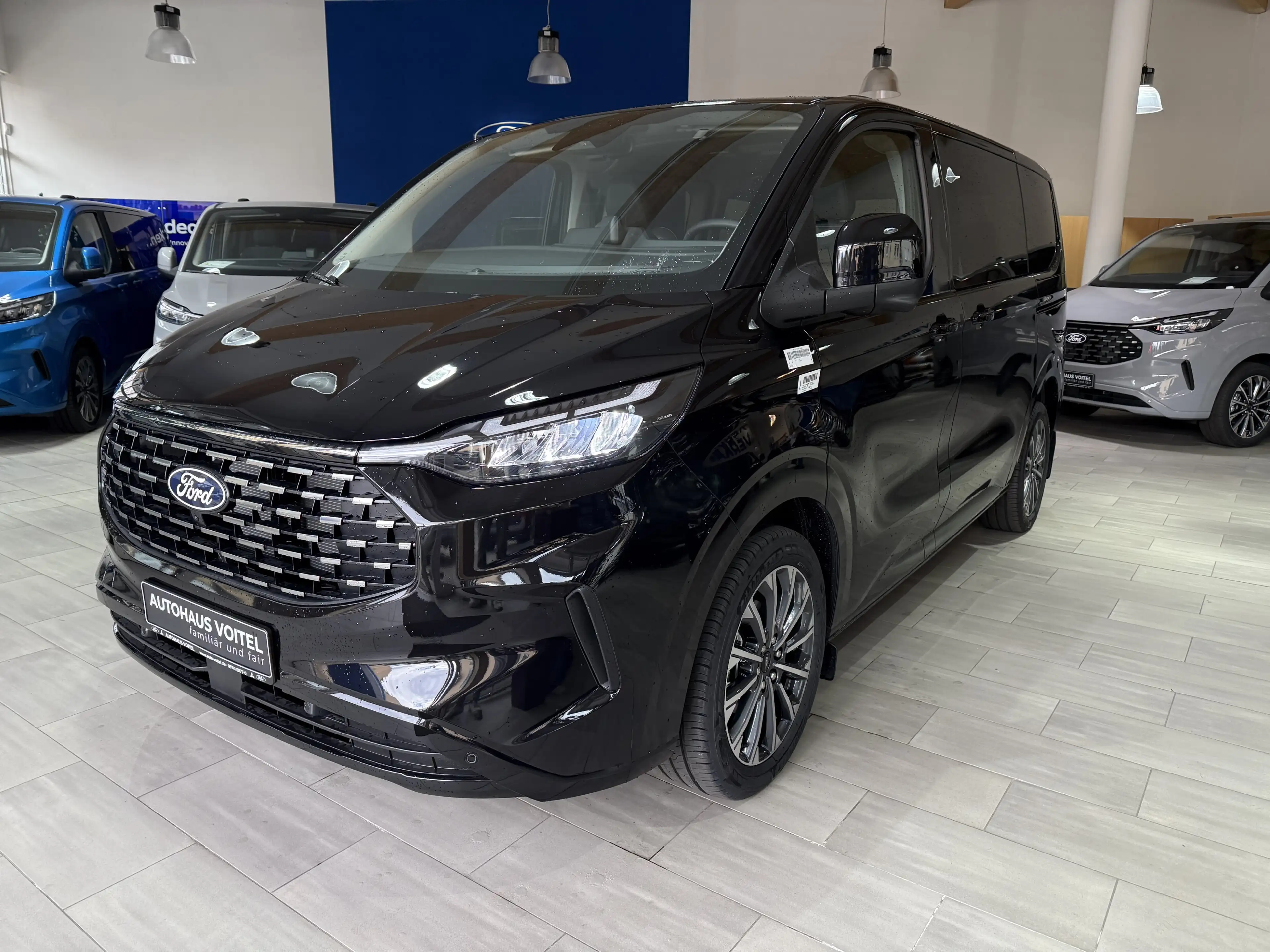 Ford Tourneo Custom Titanium X L1 AWD elektr. AHK / 70L Tank