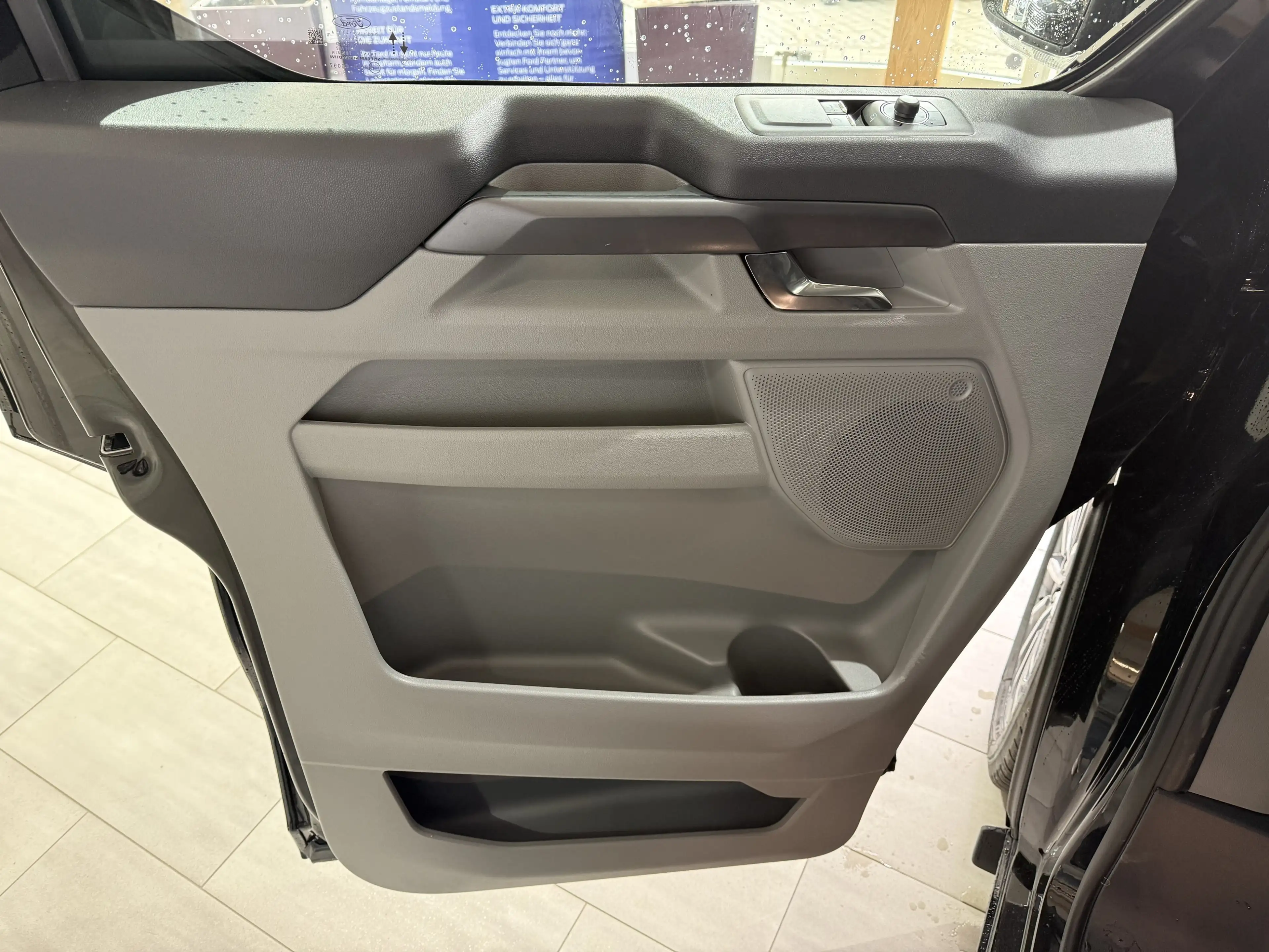 Ford Tourneo Custom Titanium X L1 AWD elektr. AHK / 70L Tank — photo 9