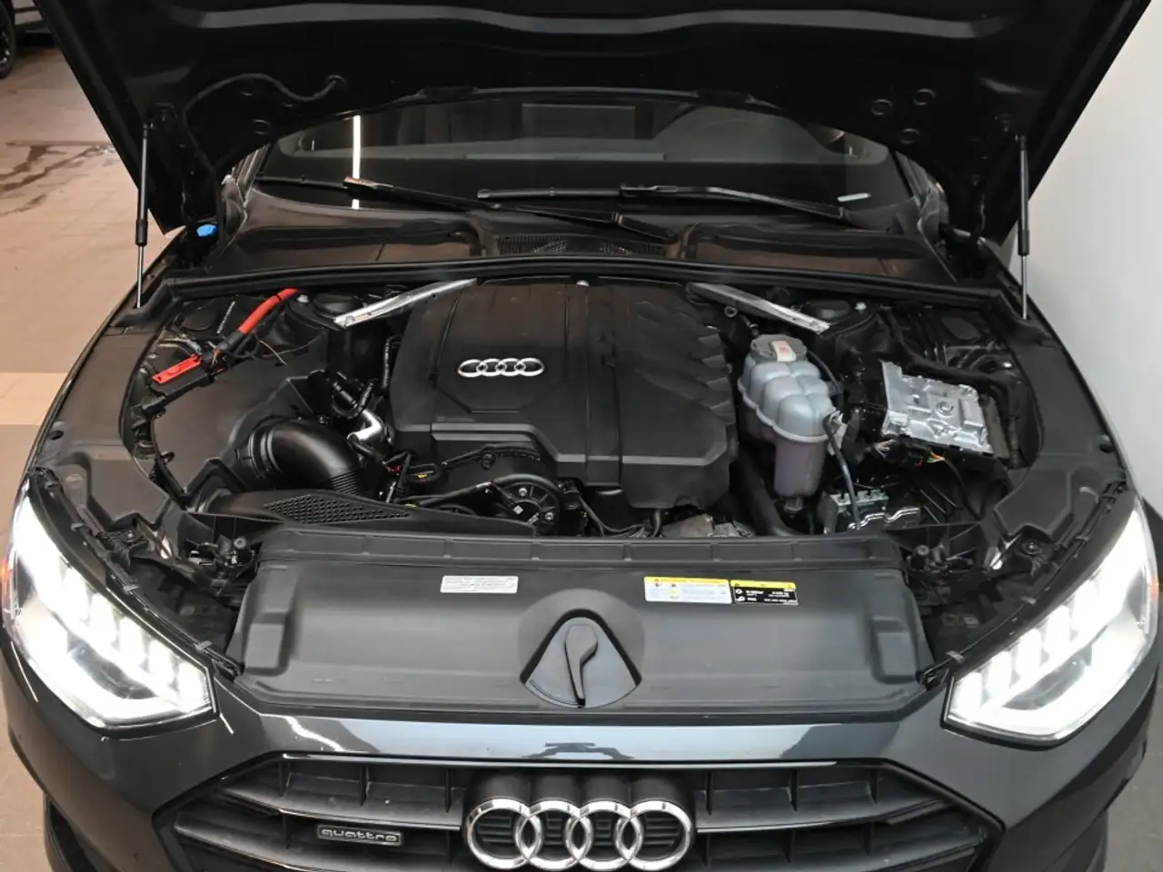 Audi A4 снимка Audi A4