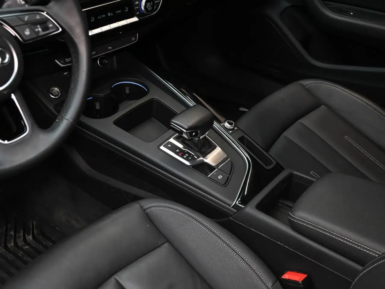Audi A4 снимка Audi A4