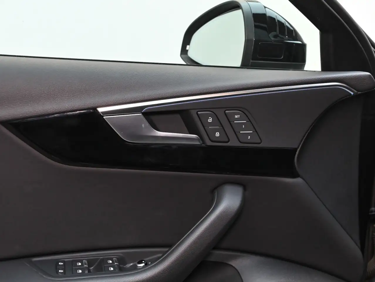 Audi A4 снимка Audi A4