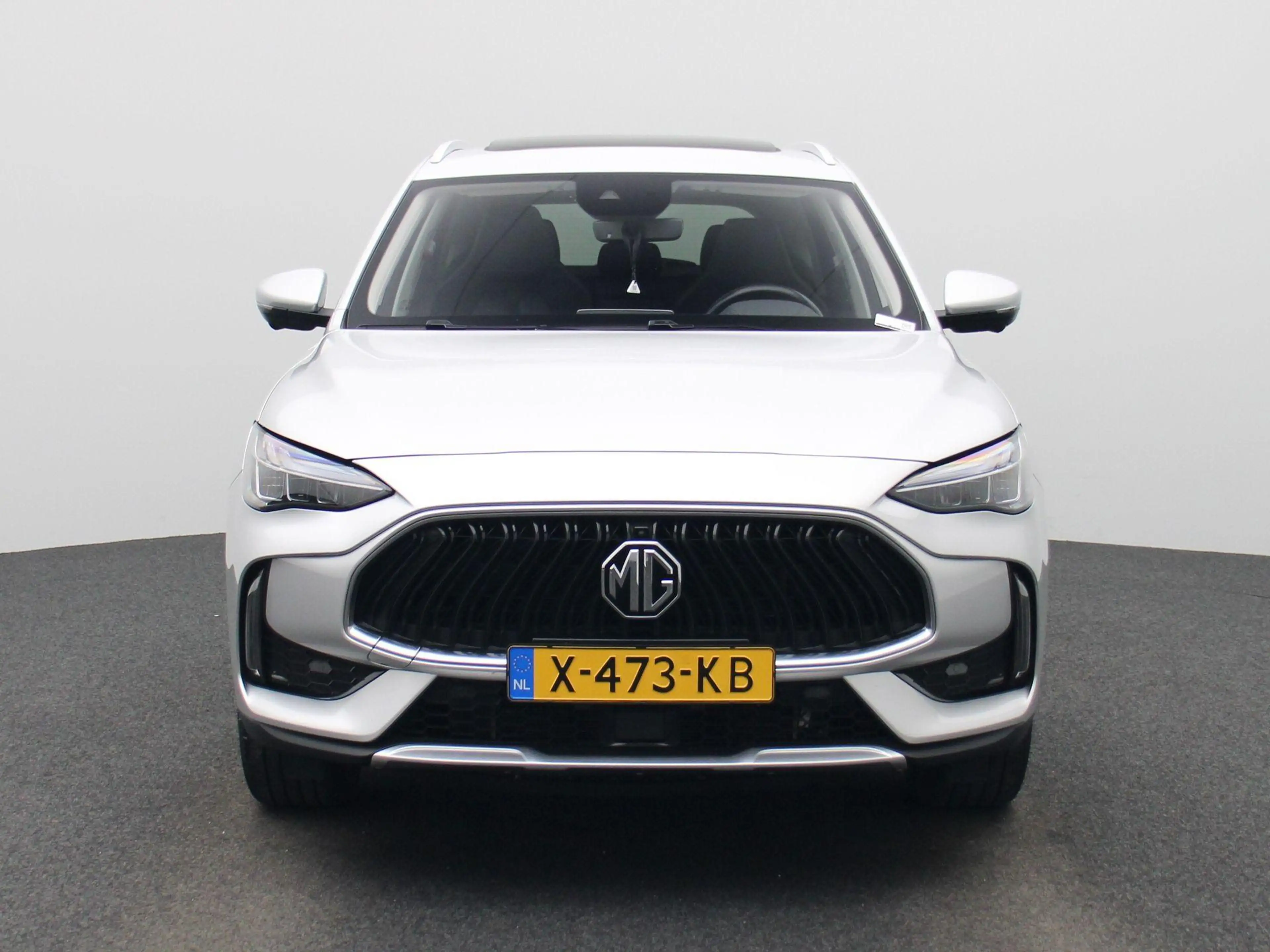 MG EHS 1.5 TGDI Luxury Mg Mg ehs plug-in hybrid — photo 3