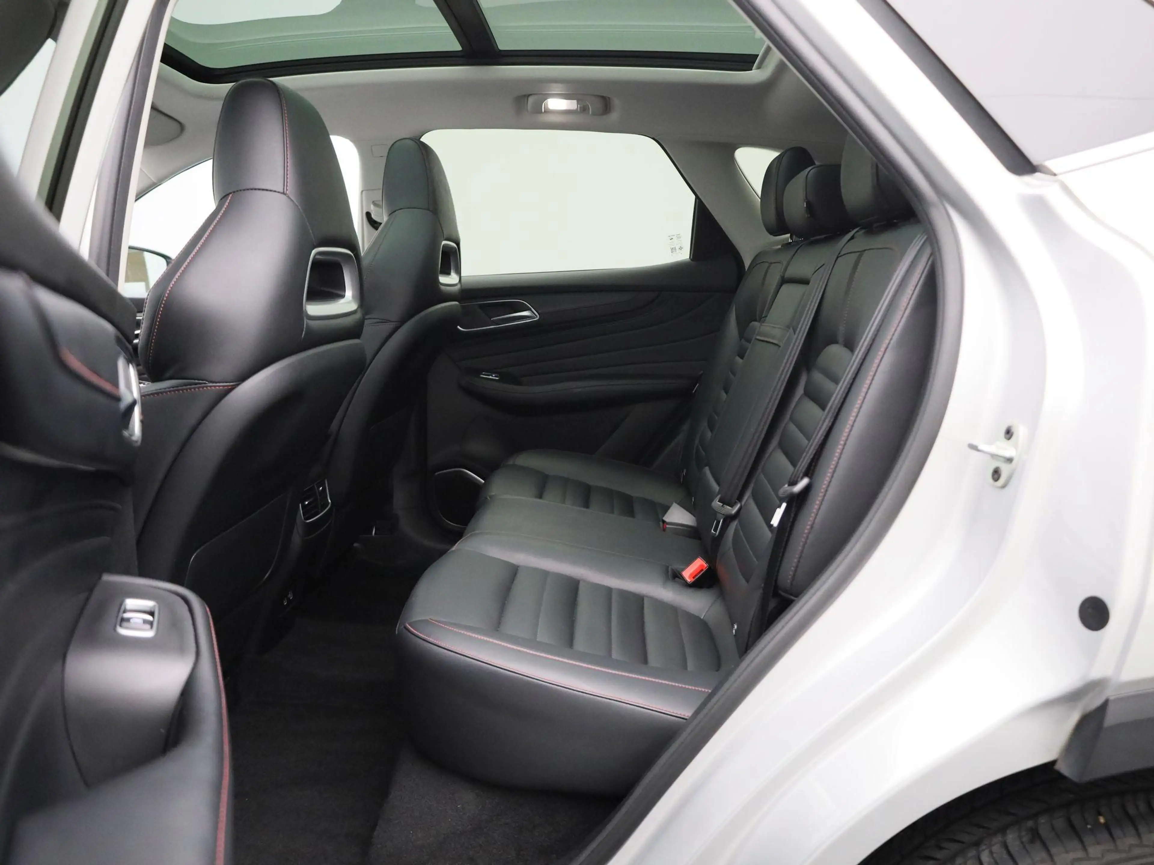 MG EHS 1.5 TGDI Luxury Mg Mg ehs plug-in hybrid — photo 12