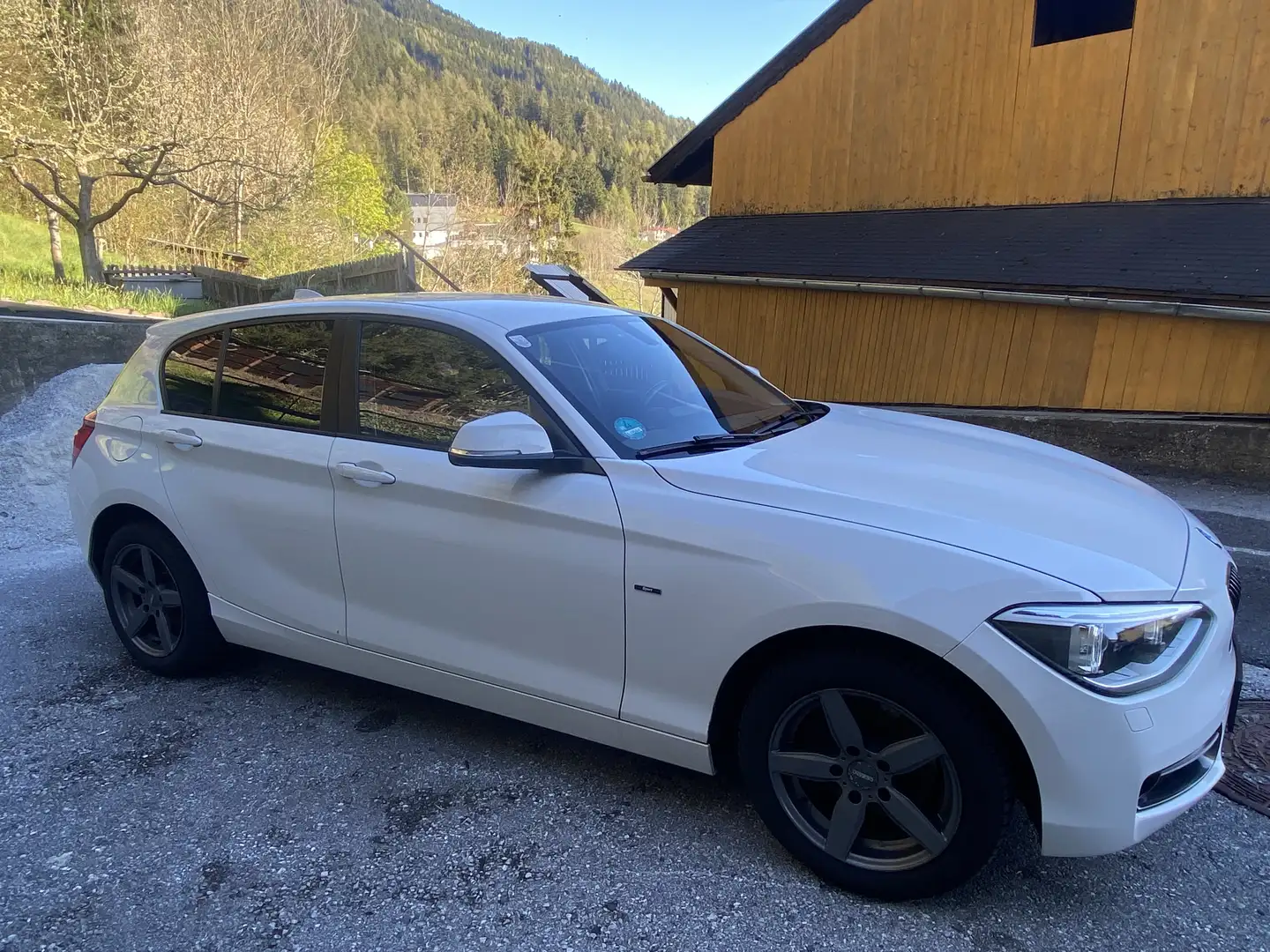 BMW 118 118d xDrive Österreich-Paket - 2