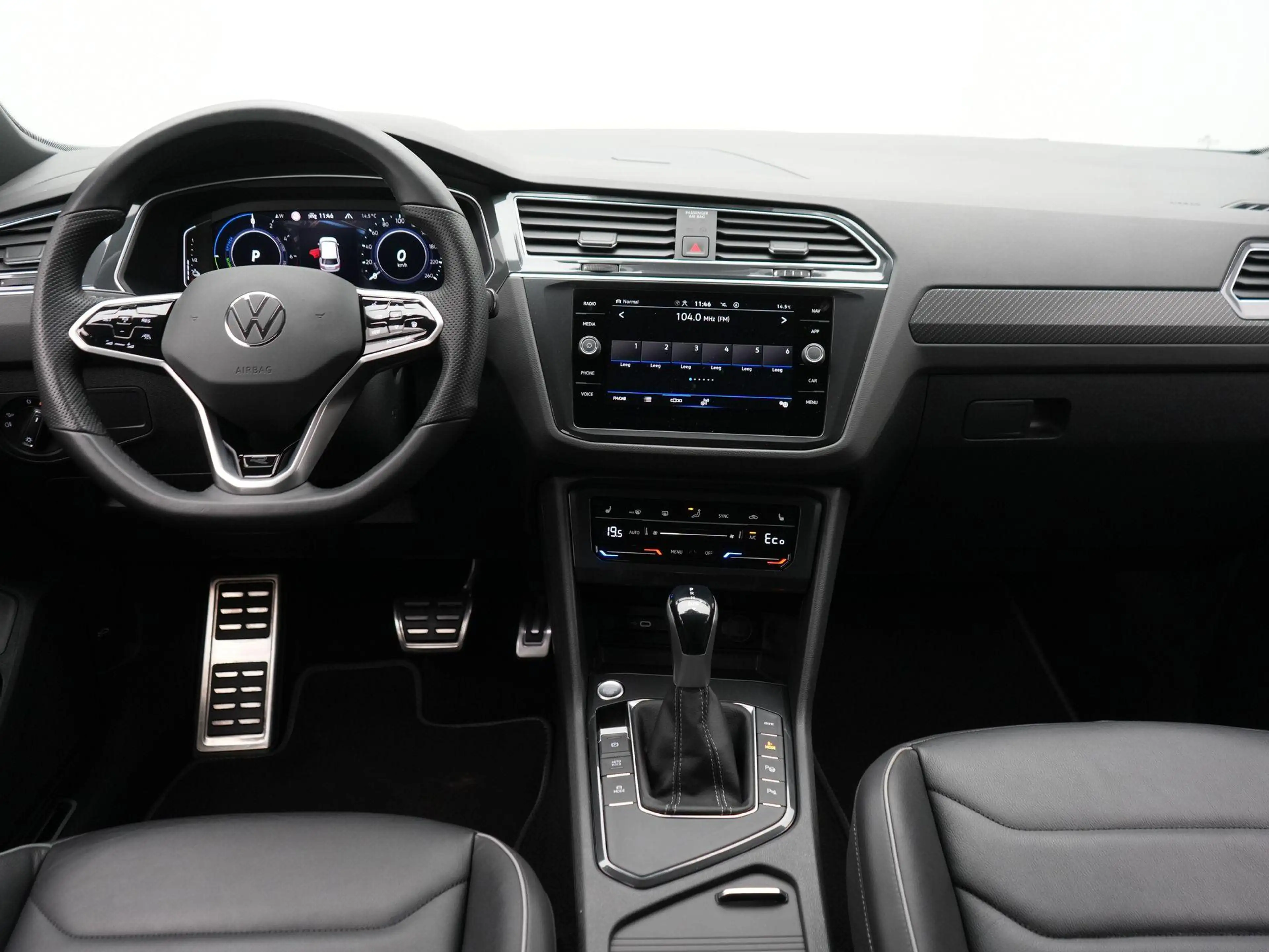 Volkswagen Tiguan 1.4 TSI eHybrid R-Line Business DSG / Panoramadak — photo 12