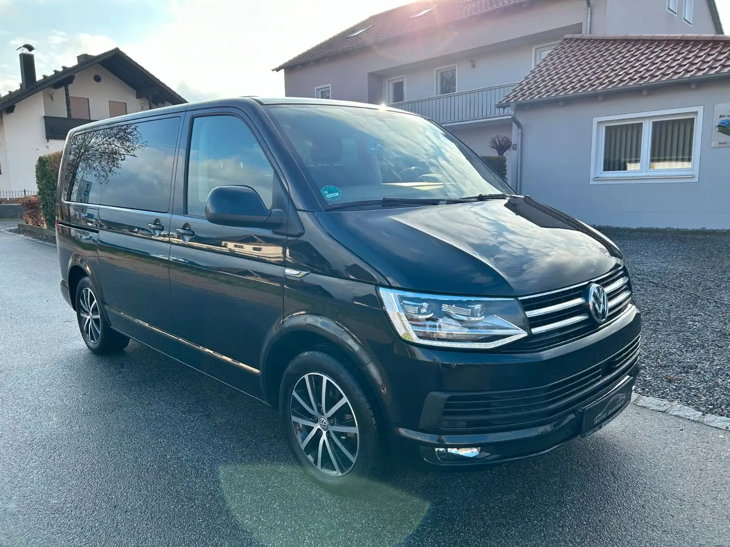 Volkswagen T6 Multivan Comfortline*AHK*KAMERA*LED* Fekete - 1