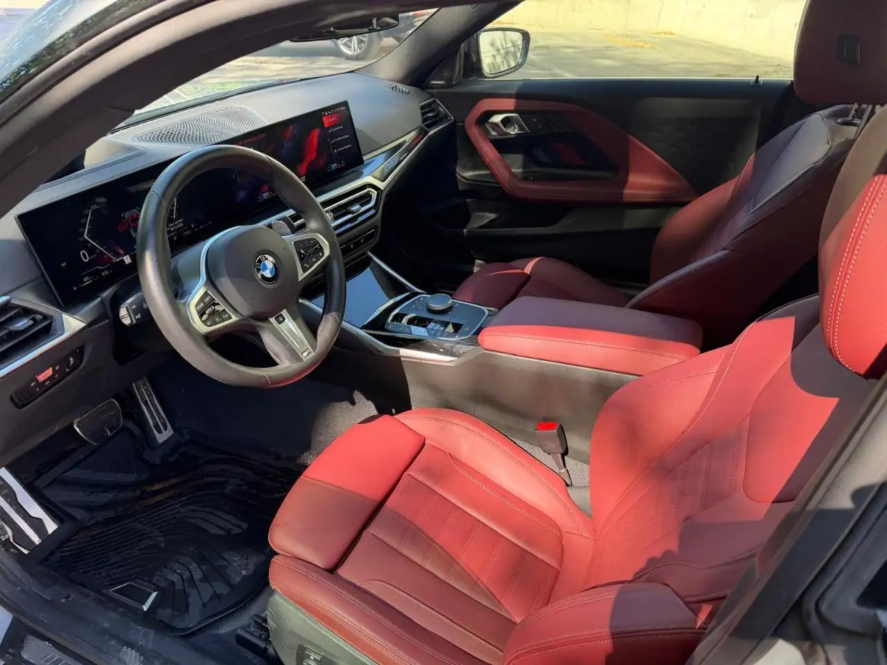 BMW 2 Series photo BMW 2 Series