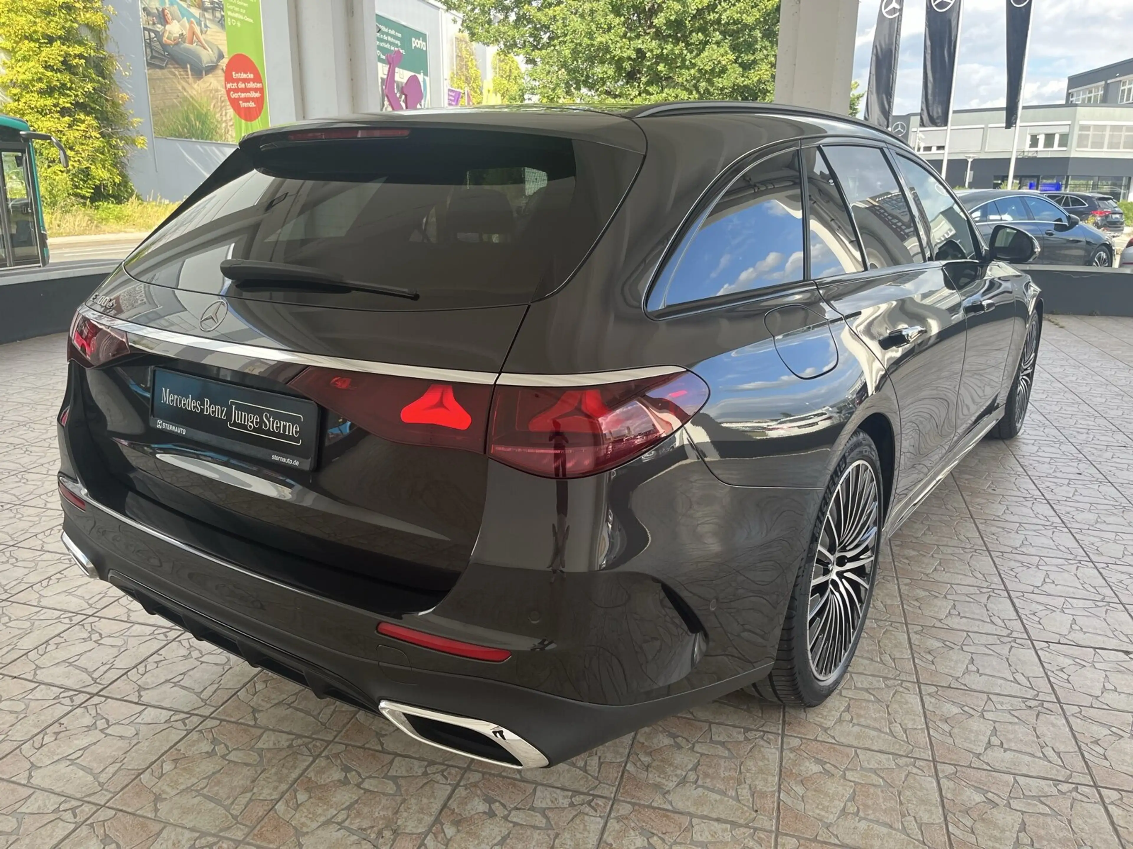 Mercedes-Benz E 300 E 300 e T AMG Line/Pano.-Dach/Distronic/Kamera BC — photo 5