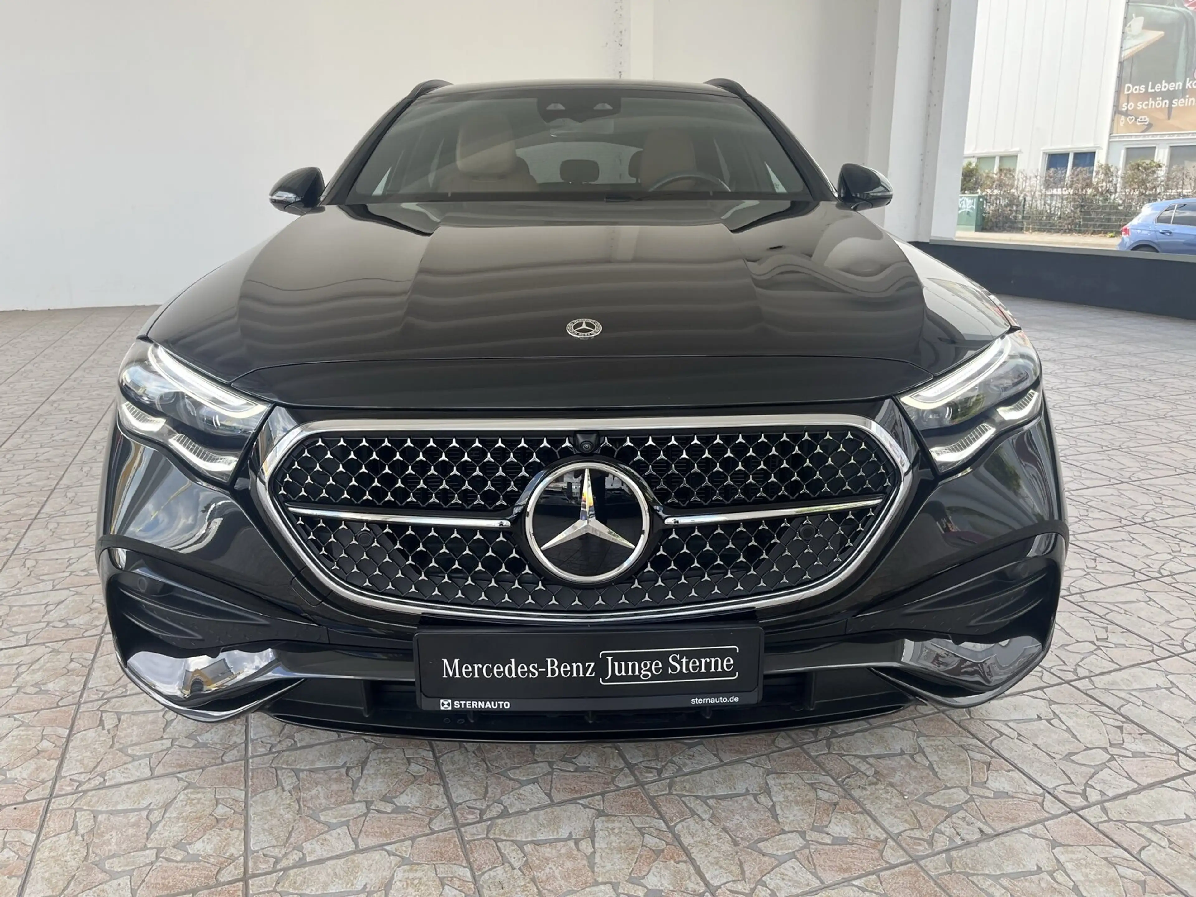 Mercedes-Benz E 300 E 300 e T AMG Line/Pano.-Dach/Distronic/Kamera BC — photo 2