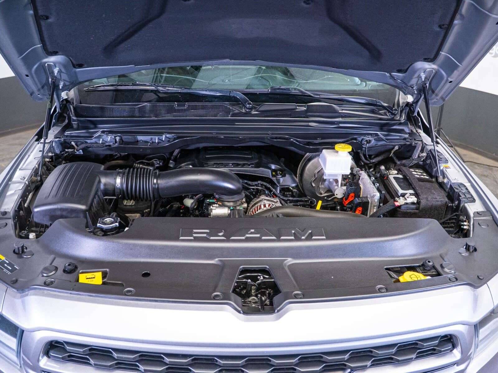 2022 RAM 1500 Sport *5.7L V8 HEMI, LVL 2 EQUIPMENT GROUP, TOW HI — снимка 1