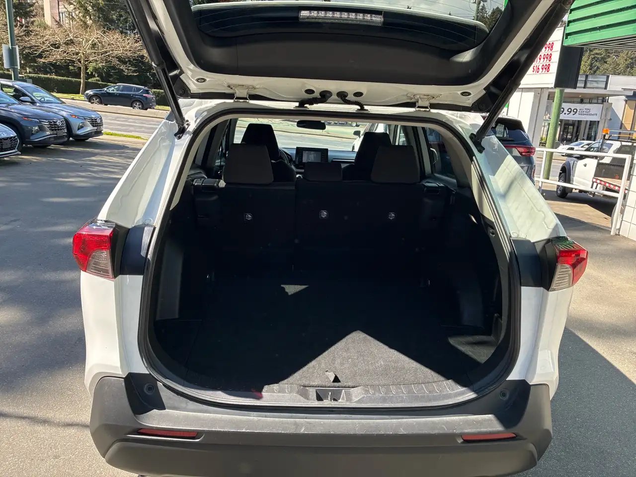 Toyota RAV 4 снимка Toyota RAV 4