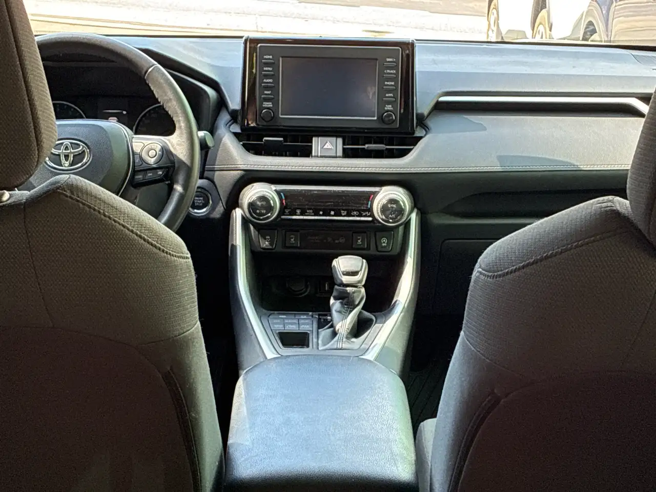 Toyota RAV 4 снимка Toyota RAV 4