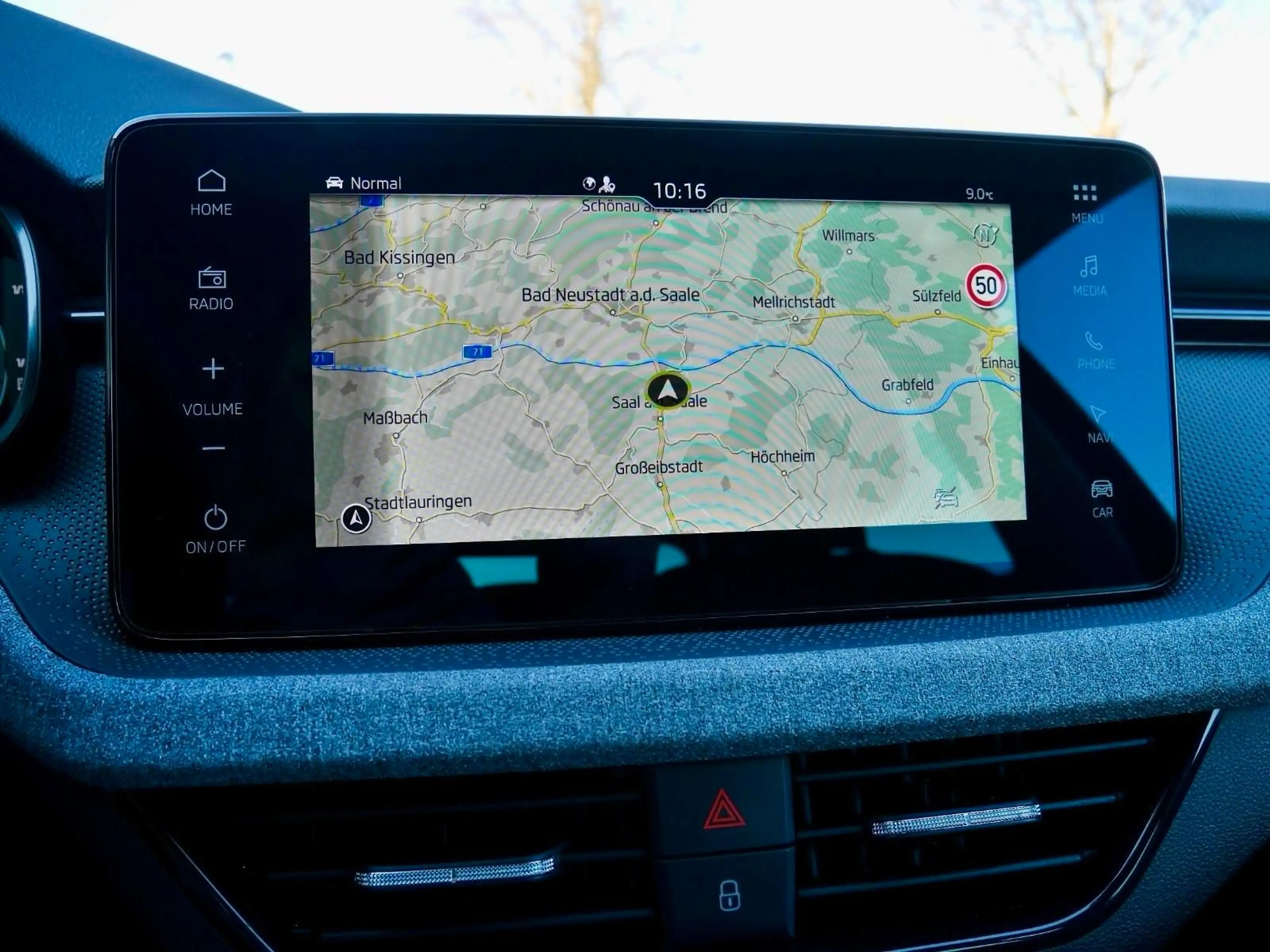 Skoda Scala 1.0 TSI DSG "Selection"+Matrix+Kamera+App — photo 38