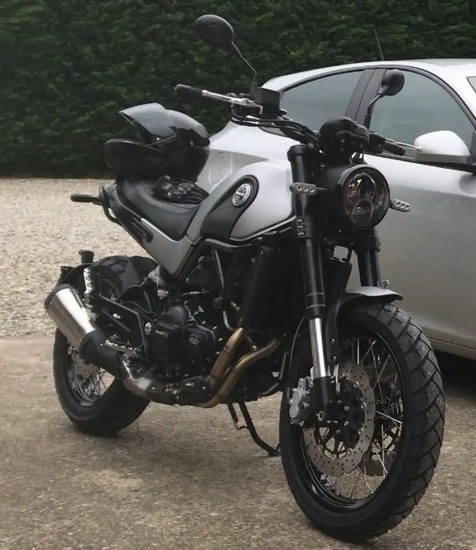 Benelli Leoncino trail Argintiu - 2